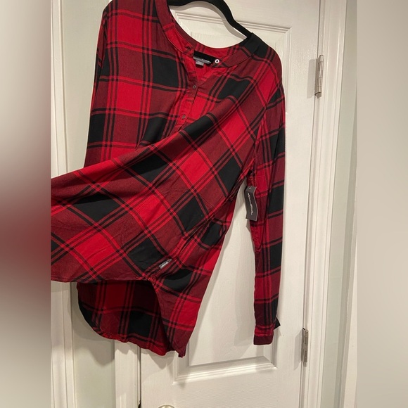 NWT Eddie Bauer Size L Red Black Soft Plaid Flannel Button Collarless Tunic Top - Picture 2 of 15